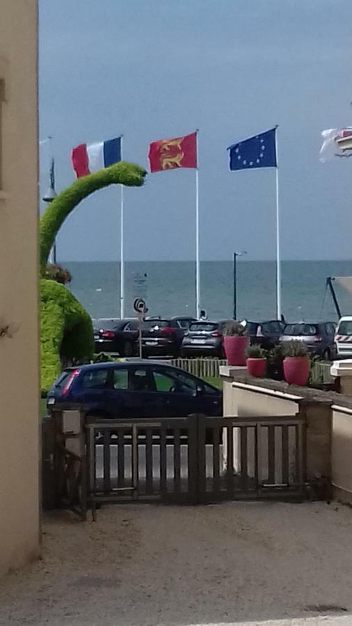 Studio + Terrasse Centre-Ville Villers Sur Mer Apartment Luaran gambar